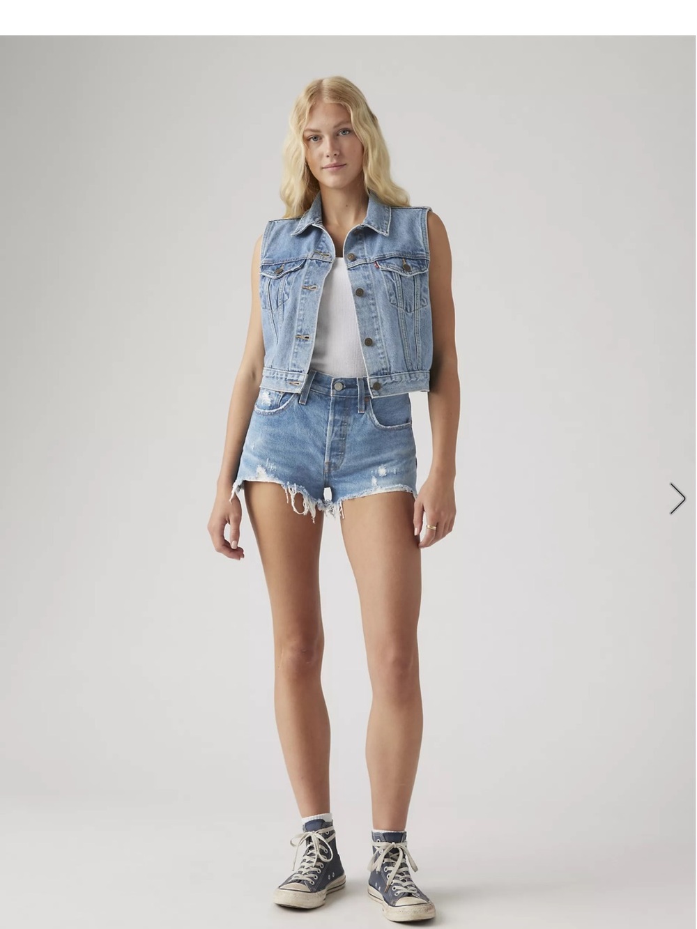 LEVI 501 High Waisted Shorts - Size 28